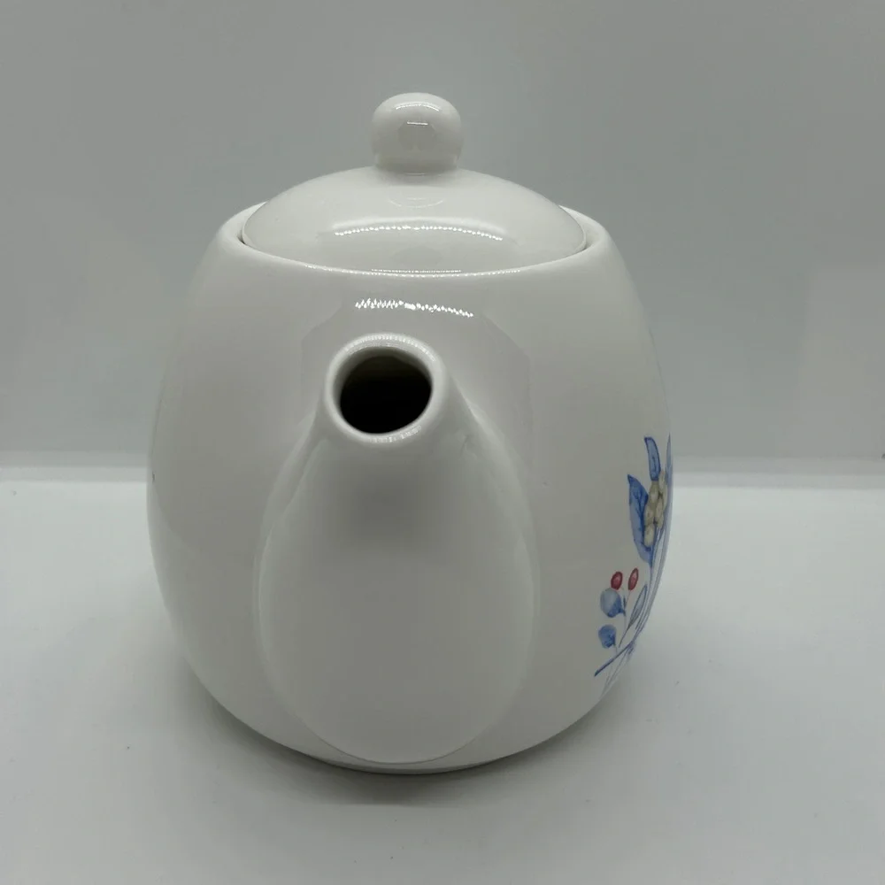 Designpac, Inc. Ceramic Blue Floral Tea Pot with Lid Melrose Park, Illinois